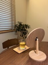 施術後はメイクルームでリラックスタイムをお過ごし下さい！