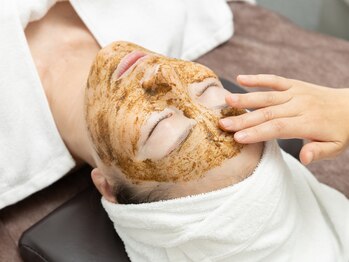 サロン ド ラジュニール(Salon de Rajeunir)/お肌に優しいハーブピーリング