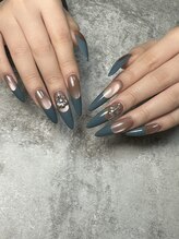 ブイアンド(V&)/