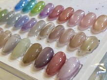 アイナ ネイルアンドアイラッシュ 秋葉原店(Aina Nail&Eyelash)の雰囲気（大人気のマグネット♪微粒子、フラッシュ入りなど多数あります◎）