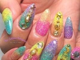 キラキラ☆グラデーションネイル