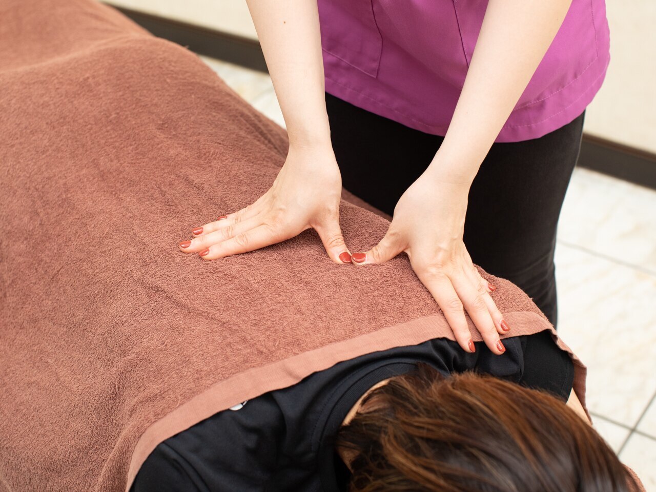 【平日限定】 お得に満足♪♪ 全身もみほぐし60分　\4800 → \4500