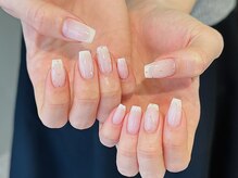 サンジュウヨン(34)/ホワイトネイル　パラジェル