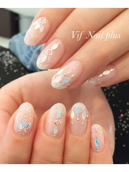 ヴィフネイルプラス(Vif Nail plus)/リーフホロ