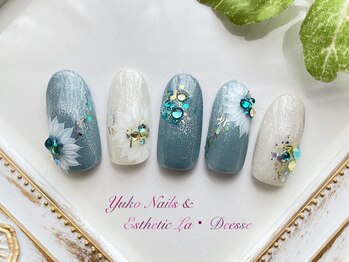 ユウコネイルズアンドエステティック ラ デェス(Yuko Nails & Esthetic La Deesse)/プラチナコース(定額制)¥9500