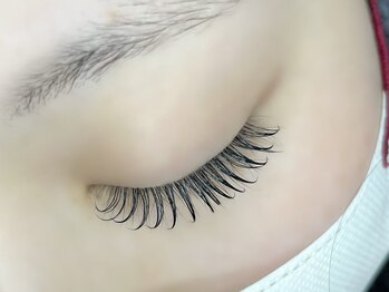 エテ ユヌ(e'te une)の写真/人気No1★最新≪LEDエクステパーマ≫の圧倒的なキープ力に驚きの声続出!汗・水にも強く、綺麗が長持ち♪