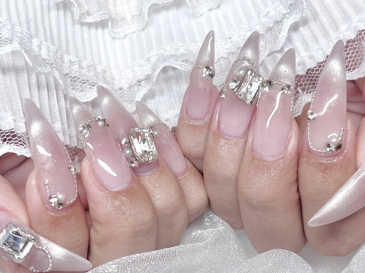 2025年-2026年冬トレンド】ちゅるんのネイルデザイン集｜人気順｜17