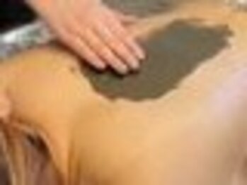 脱毛サロン 魔法のランプの写真/≪肌質改善≫選べる上半身or下半身死海の泥パックトリートメント4980円☆お得なクーポンあり☆