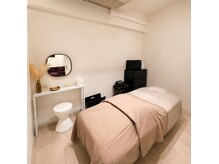 カドモリ 銀座(KADOMORI)の雰囲気（【完全個室】周りを気にせずゆったり施術を受けられます。）