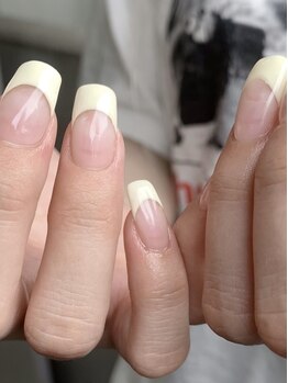 ウズ(UZU)/フレンチネイル