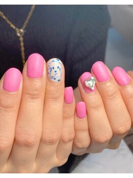 ナチュリア(Natulea)/落書きネイル