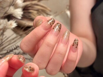 ウィズビー 池尻大橋(withB)の写真/【仕上がり/モチ重視】お一人お一人に合うパラジェルベース種類をご提案。居心地◎落ち着き空間でゆったり!