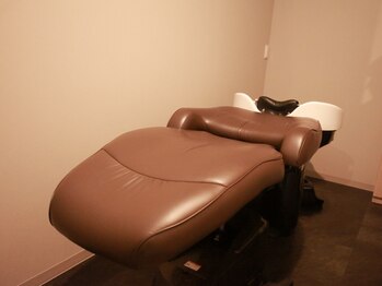 ファムスパ(FamSpa)の写真/リラックスできる空間で極上の癒しをお届けします♪施術後のスッキリ感がヤミツキに◎至福のひと時を…◇