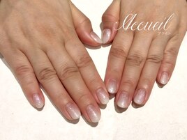 ホワイトグラデーション