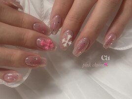ピンクチーククロムネイル