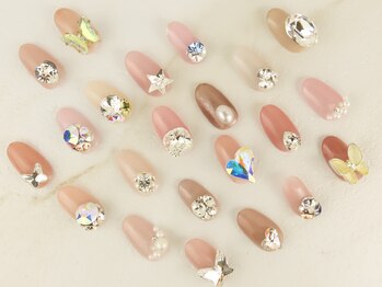 モアニ ヒロオ 恵比寿店(MOANI Hiroo)/ビジュー多数ご用意しております