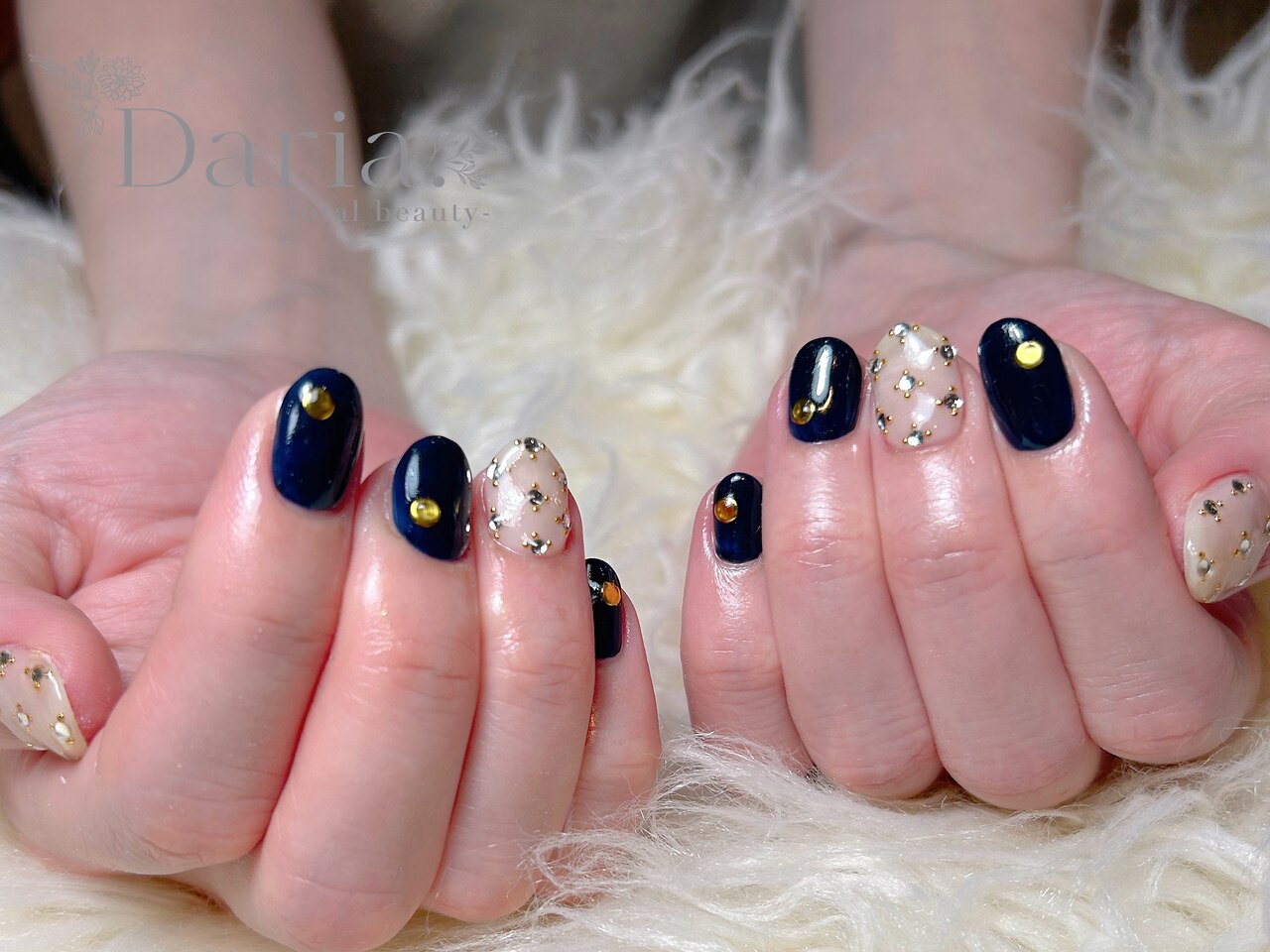 2026年冬トレンド】ネイビーのネイルデザイン集｜人気順｜5ページ目