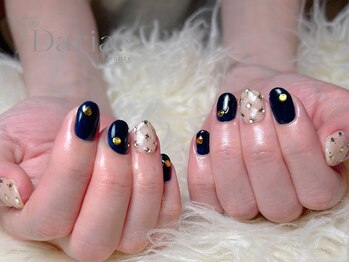 ダリア トータルビューティー(Daria. total beauty)/ネイビー ビジューネイル 冬