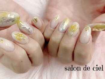 サロン ド シエル(Salon de ciel)の写真/【春ネイル♪】大切なイベント♪品よく華やぐ大人の指先で、写真に残る1日を、上質に整える春限定ネイル♪