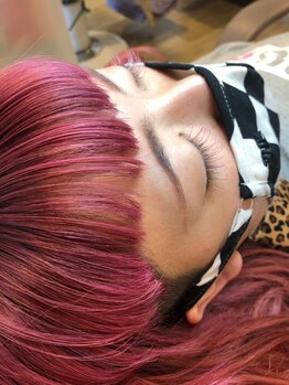 ヘアーアンドメイクアップスタジオ アチャ(Hair Make Up Studio Accha)の写真/通常エクステと同じ価格でカラーへの変更が可能♪