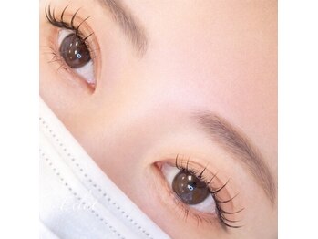 エクラ(Eclat)の写真/上質フラットラッシュ使用◎可愛さも上品さも叶う目元へ《フラットラッシュ120本★5200yen》