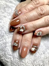 ラキネイル(LAKI Nail)/粘土ジェル