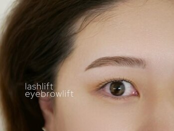 アールアイラッシュ(R eyelash)/まつげパーマ×アイブロウリフト