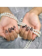 プリティ(Pretty)/黒レースネイル