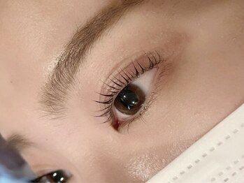 サロン ミー(salon mie)の写真/【まつげパーマ初回◆4800円】時短しながら綺麗でいたいママさんや自まつげ派の方へ!自然に華やか目元♪