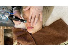 トウキョウビューティーラボ(TOKYO BEAUTY LABO.)/ハイドラフェイシャル施術写真