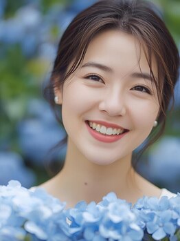 サロンマミの写真/【シミ徹底ケア】隠すメイクは卒業！最新ケアでシミを排出促進！一点の曇りもない透明肌へ◎