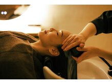 【静寂への没入】五感を整え自分へと還る。ZENが贈る「十の調律」の工程。