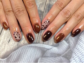 ラウト デコレーションアンドネイルサロン(Lauto Decoration&Nail Salon)/ヒョウ柄ネイル