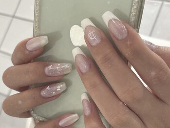 プール 横浜(pool)の写真/[横浜]スカルプ+シンプルアート¥15700★縦長美爪が叶う長さ出しが大人気★女性らしい細見えする指先に！
