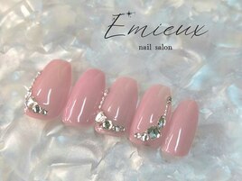 上品ストーンネイル