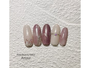 アムール(Amour)/ＮＥＷ☆７，７００円