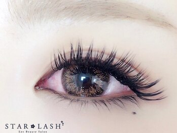 スターラッシュ 神戸三宮店(Star Lash)の写真/≪フラットラッシュ本数無制限/エクステ上付け放題≫軽くてモチのいいフラットラッシュでボリュームUP☆