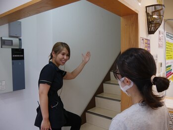 とくなが美容整体院/部屋までご案内