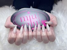 ミュウミュウ(miumiu)/マグネットネイル