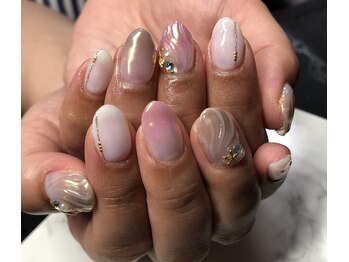 リエル(Riel)/夏ネイルパールゲラデ☆オーダー