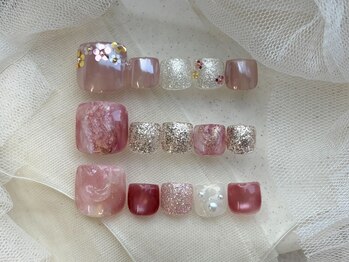 ノンチェ 大阪梅田店(Nonche)の写真/【大阪/梅田駅すぐ】特別なアートで爪先まで華やかに＊200種類以上から選べるワンカラーコースもご用意♪