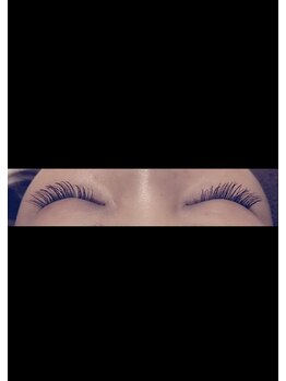 フリルアイビューティ 豊中店(Frill Eye Beauty)/