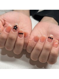 ワンホンチークネイル