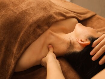 ブルースカイ(Blue sky)/オイルマッサージ・ヘッドスパ