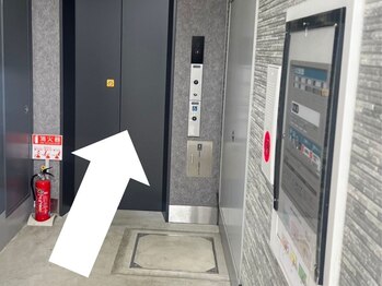 ノア 川越店(NOAH)/【道案内】9.エレベーターに乗り
