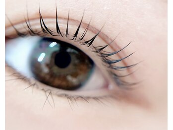 マザーチーク(Mother cheek)/どこから見ても綺麗なまつげに☆