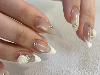 フレンチウエディングネイル