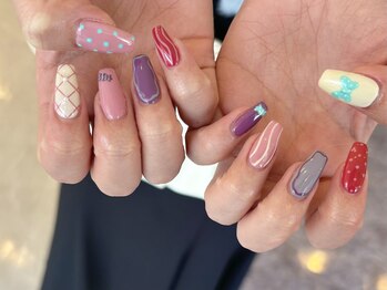 ハレトキネイル(haretoki nail)/ミニーちゃんネイル