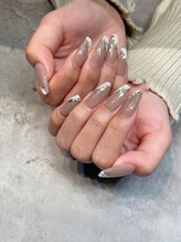 エム(em)/ロングネイル