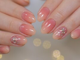 マオジェル　花びらネイル